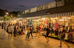 CHATUCHAK MARKET